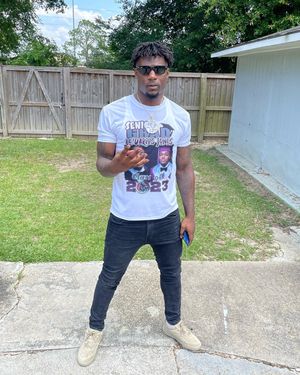 Image post by @topboylevee.__ on Instagram