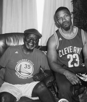 Image post by @iamjamiefoxx on Instagram