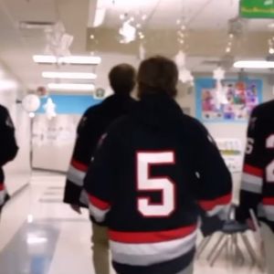 Image post by @collegehockeybuzz on Instagram
