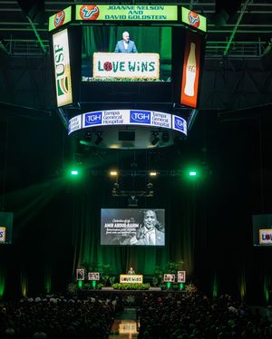 Image post by @usfmbb on Instagram