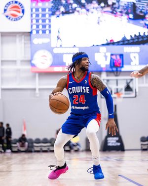 Image post by @motorcitycruise on Instagram