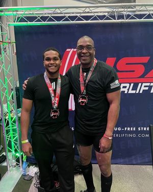 Image post by @usapowerlifting on Instagram