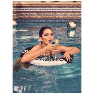 Image post by @daniellelevitt on Instagram