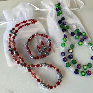 Image post by @beadcache on Instagram