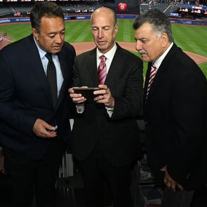 Image post by @garykeithron on Instagram