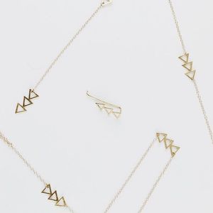 Image post by @shopoutoftown on Instagram