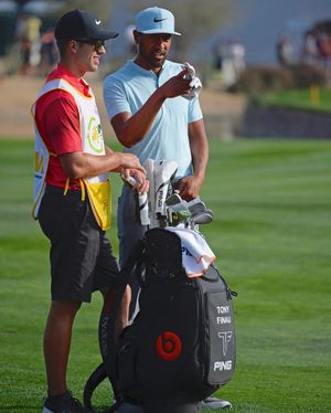 Image post by @tonyfinaugolf on Instagram