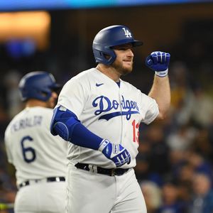 Image post by @losdodgers on Instagram