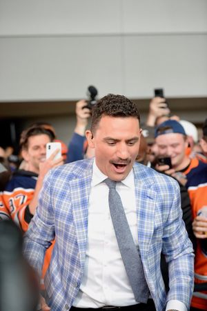 Image post by @spittinchiclets on Twitter