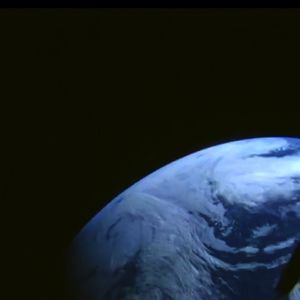 Image post by @nasaartemis on Instagram