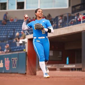Image post by @uclasoftball on Instagram