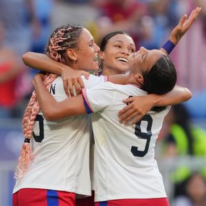 Image post by @USWNT on Twitter