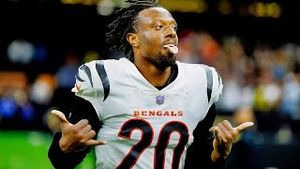 Video post by @totalprosportsdotcom on YouTube