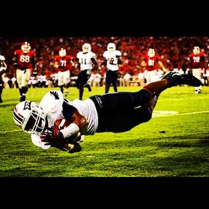 Image post by @faufootball on Instagram