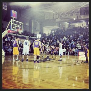 Image post by @dubulldogs on Instagram