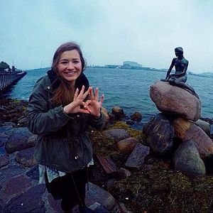 Image post by @charlottezta on Instagram