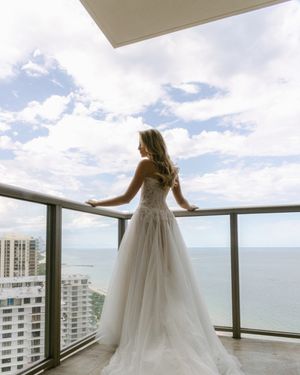 Image post by @stregisbalharbour on Instagram