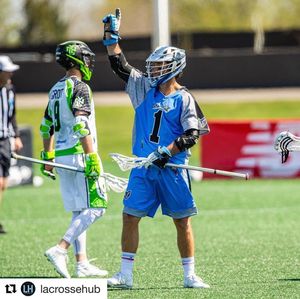 Image post by @stxmlax on Instagram