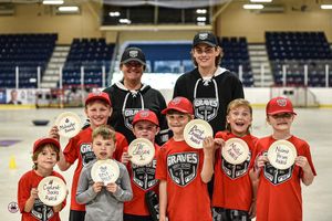 Image post by @ryangraveshockeyschool on Instagram