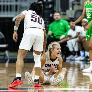 Image post by @OmahaWBB on Twitter
