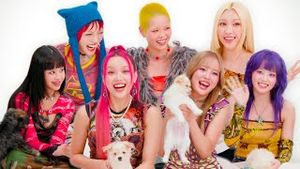 Video post by @buzzfeedceleb on YouTube