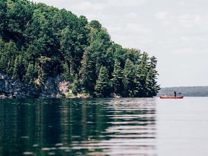 Image post by @themainemag on Instagram