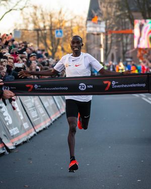 Image post by @nnrunningteam on Instagram