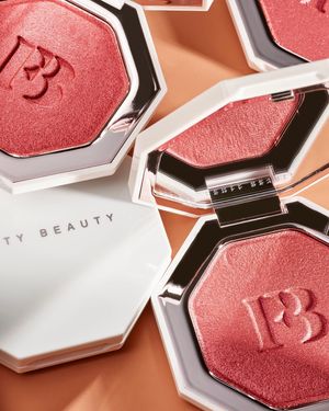 Image post by @fentybeauty on Instagram