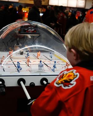 Image post by @NHLFlames on Twitter