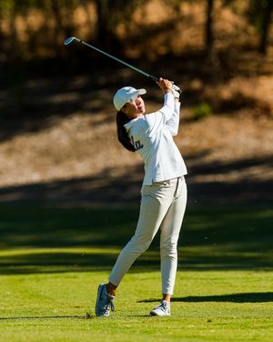 Image post by @uclawomensgolf on Instagram