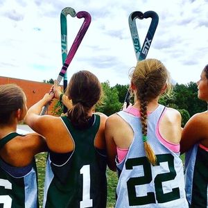 Image post by @stxfieldhockey on Instagram