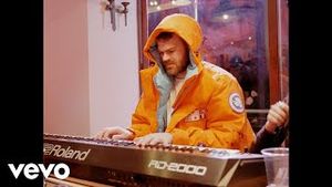 Video post by @chainsmokersvevo on YouTube