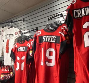 Image post by @jaxsharks on Instagram