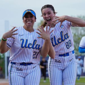 Image post by @uclasoftball on Instagram
