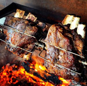 Image post by @kalamazoogrills on Instagram