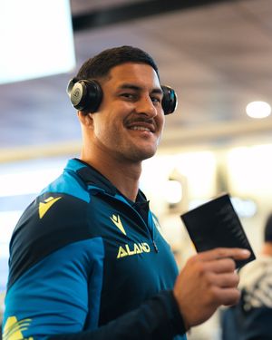 Image post by @theparraeels on Instagram