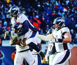 Image post by @VernonDavis85 on Twitter