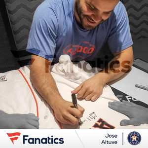 Image post by @fanatics on Instagram