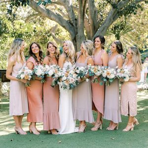 Image post by @theknot on Instagram
