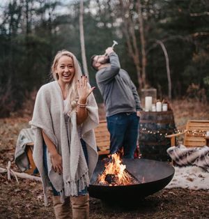 Image post by @theknot on Instagram