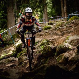 Image post by @foxmtb on Instagram