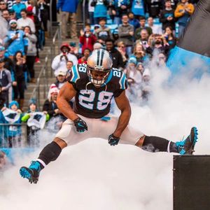 Image post by @roaringriot on Instagram