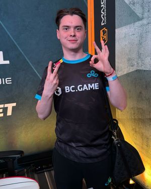 Image post by @Cloud9 on Twitter