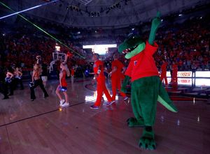 Image post by @gatorsports on Instagram