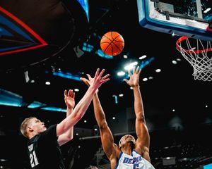 Image post by @DePaulHoops on Twitter