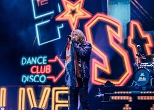 Image post by @defleppard on Instagram