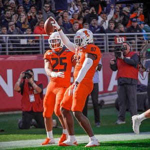 Image post by @illinifootball on Instagram