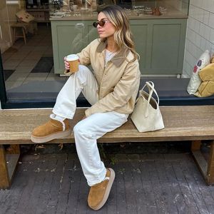 Image post by @dsw on Instagram