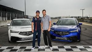 Video post by @acura on YouTube
