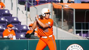 Image post by @clemsonsoftball on Twitter